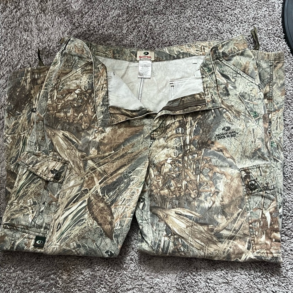Mossy oak camo cargo pants